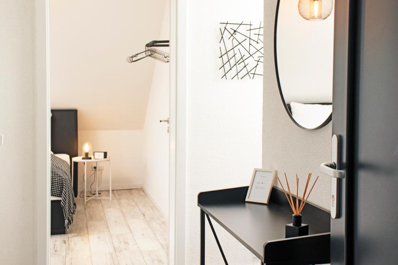 Blackncozy - Design Appartement Mit Boxspringbett Und Balkon Lörrach Exterior foto