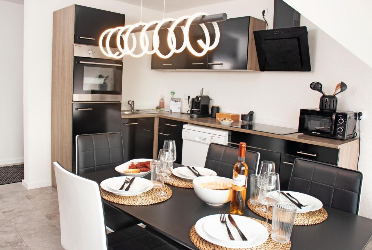 Modernes 80 Qm Apartment Mit Balkon Und Innenstadtnah Lörrach Exterior foto